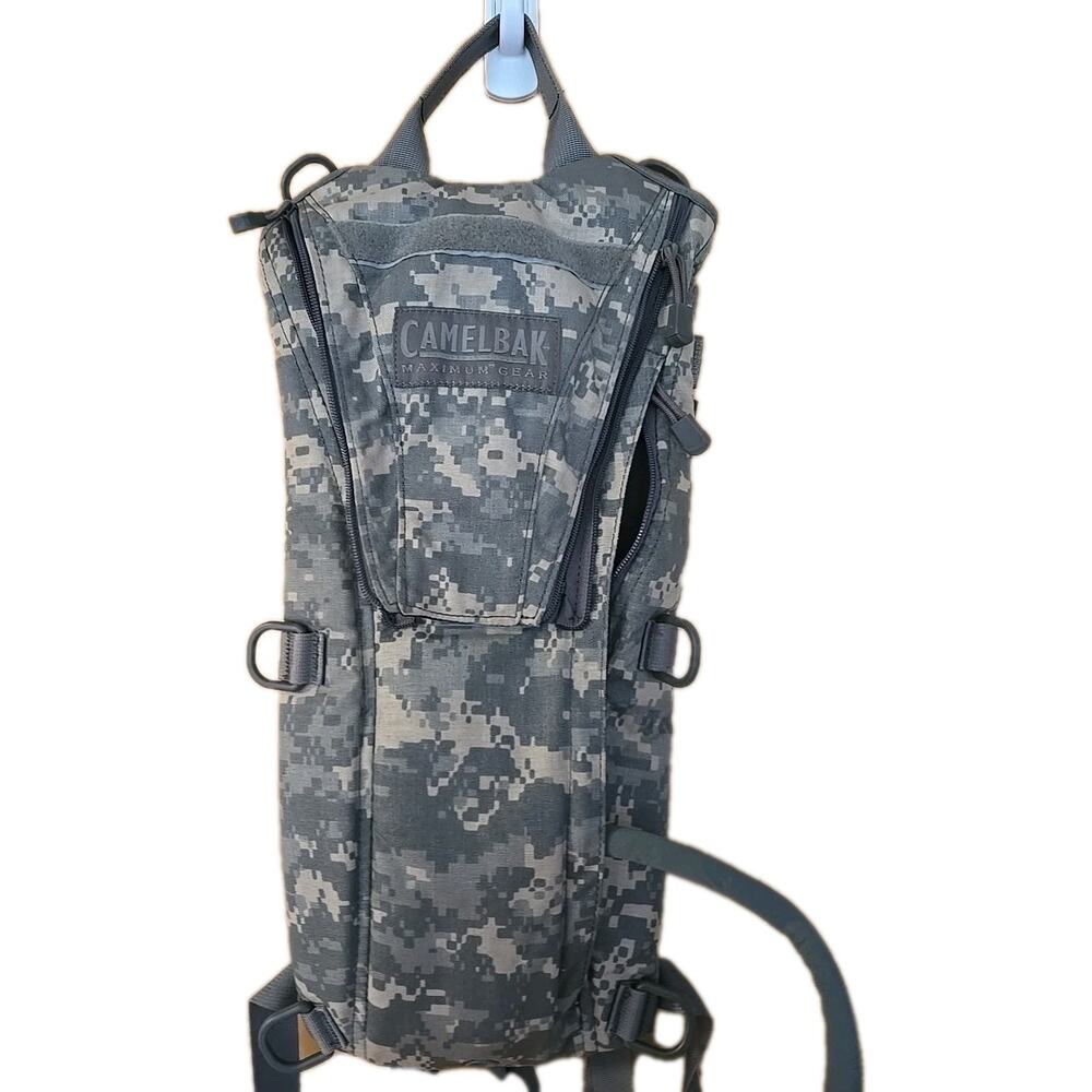 US Army ACU Hydration Carrier 100 OZ 3L System With Bladder Camelbak Thermobak